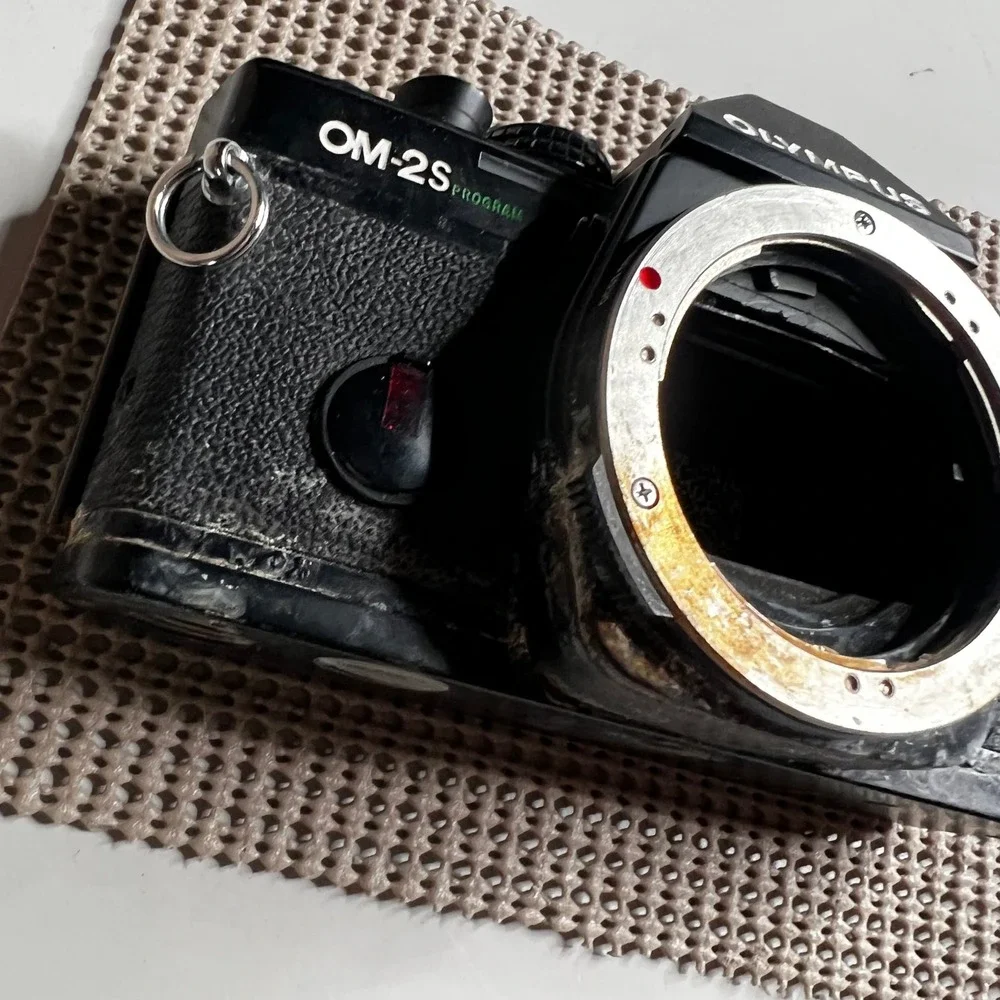 Olympus OM-2S Program 35mm SLR Film Camera Body Black For Parts Repair